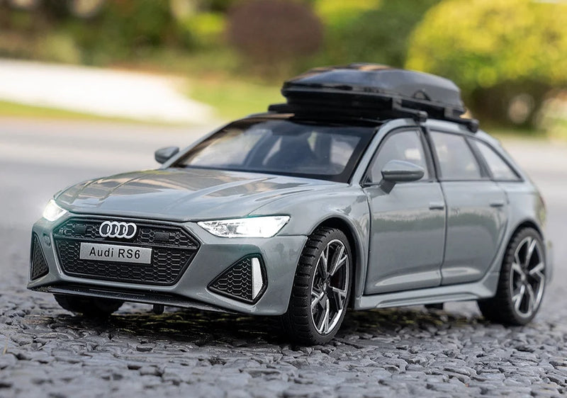 Miniatura de Carro Audi RS6 com Som e Luz