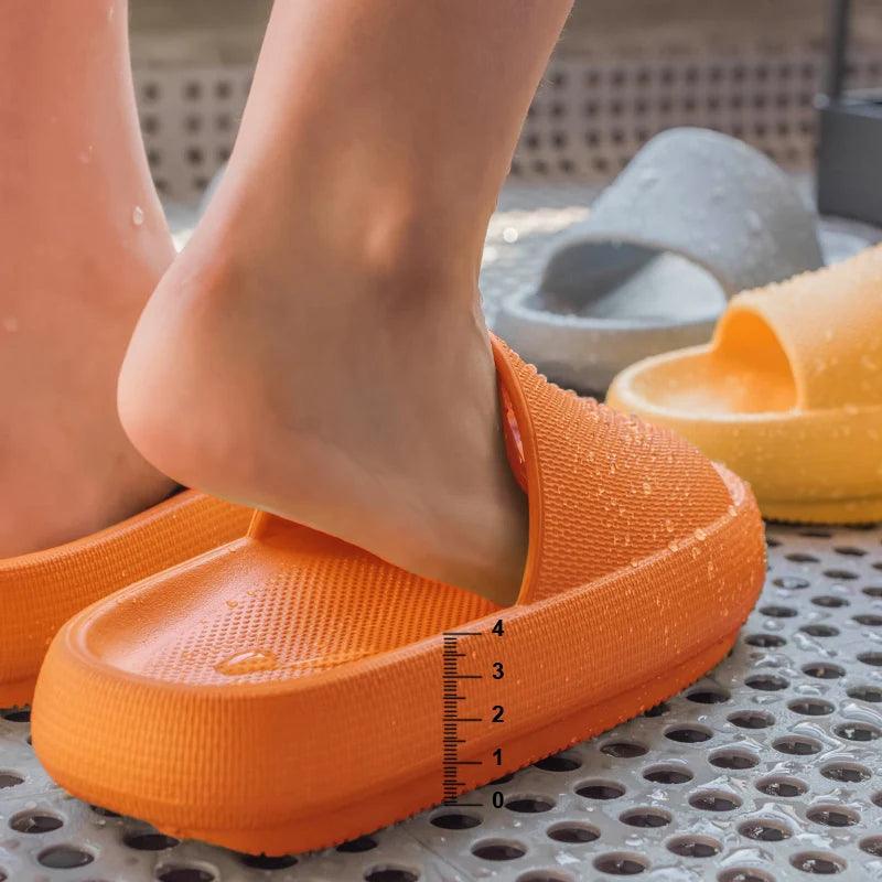 Chinelo de Plataforma para Mulheres no Verão de 2023